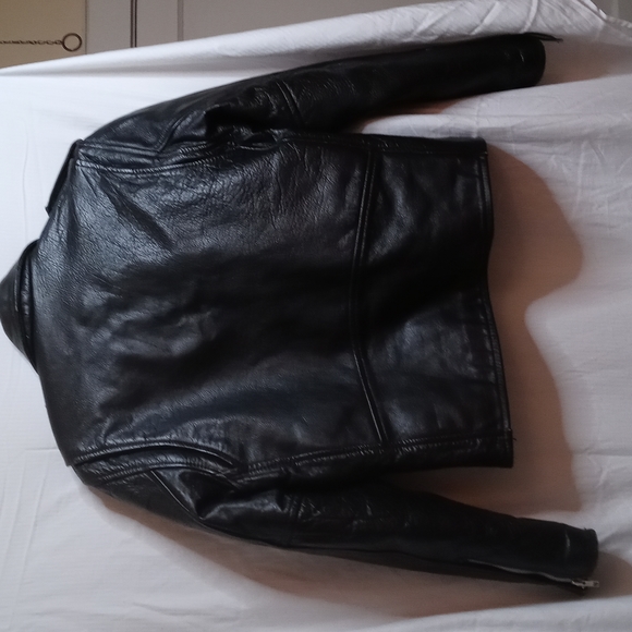 Leather jacket - Picture 3 of 3